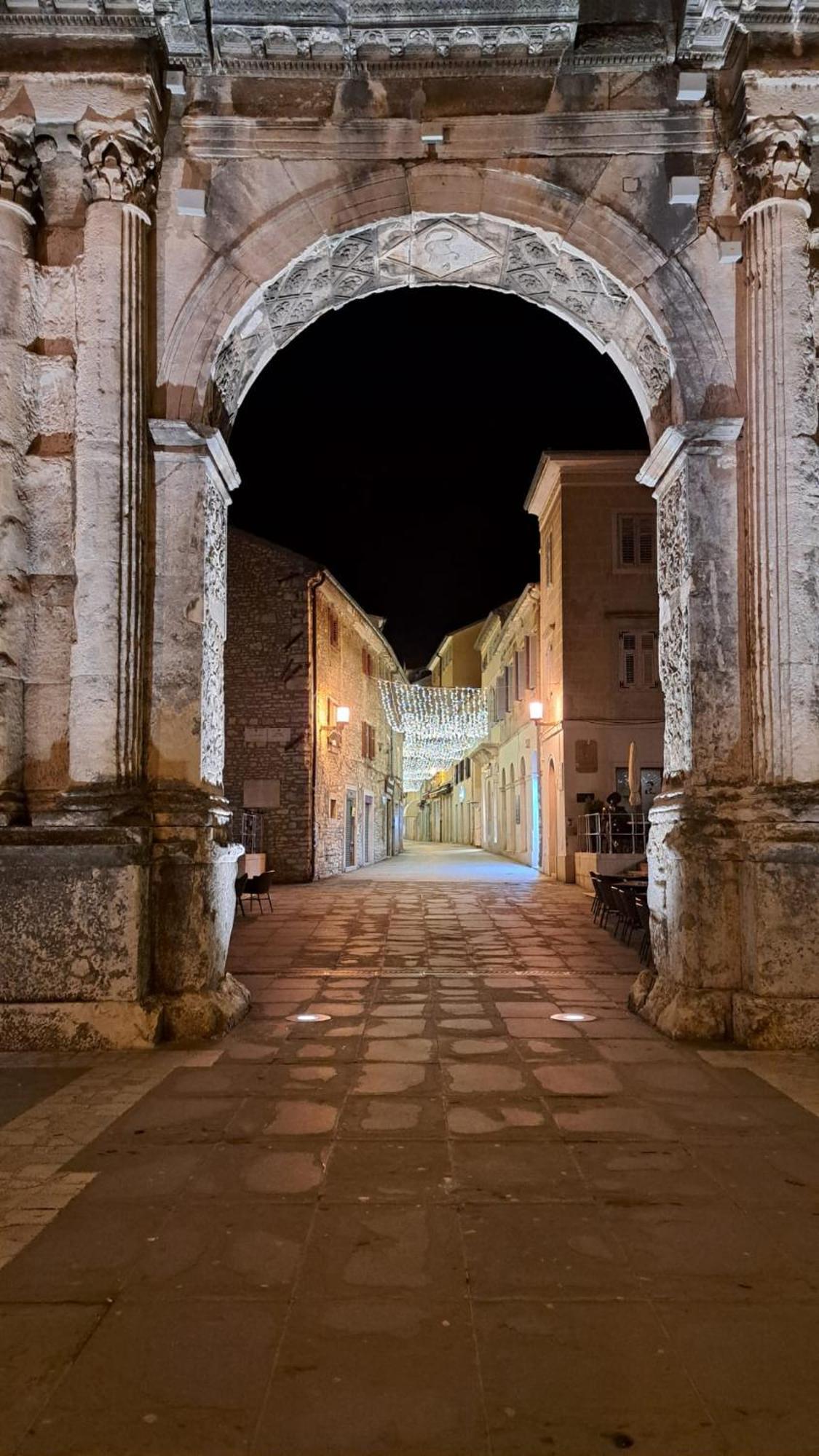 Red Roof * Pula